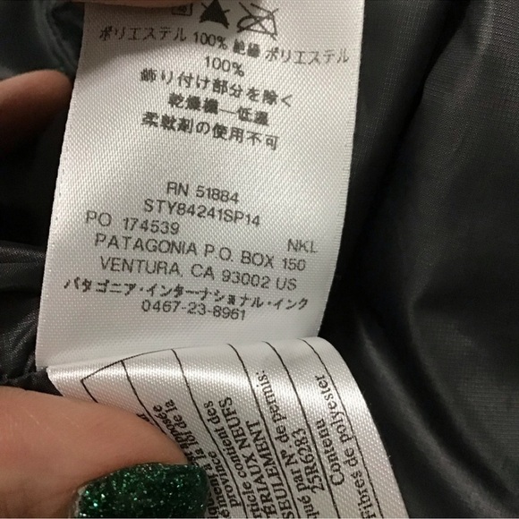 Patagonia Nano Puff Vest in Grey Size Small. - Picture 9 of 9